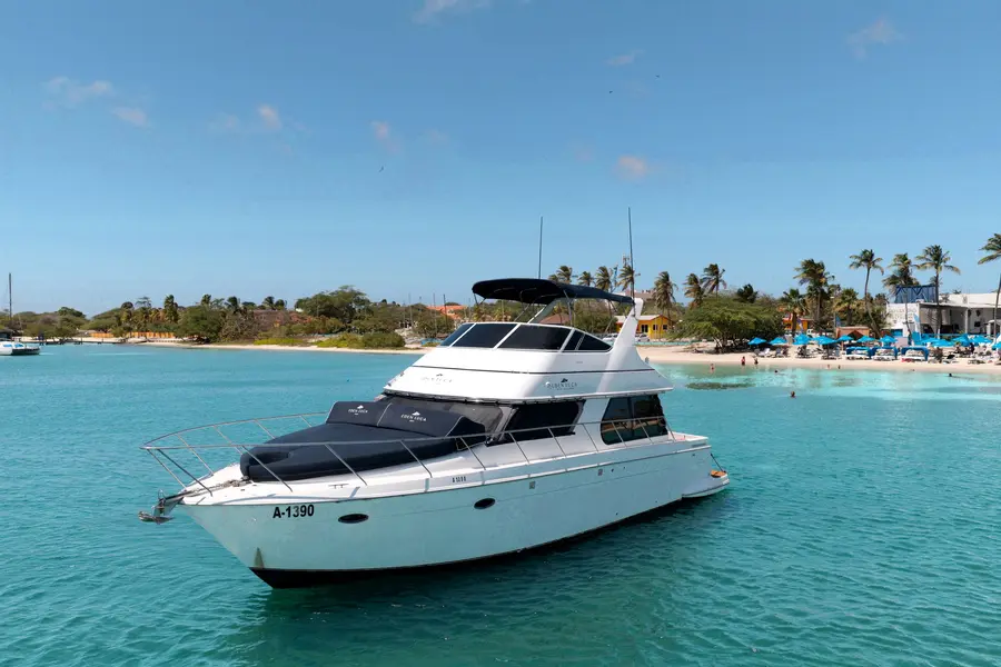 Eden Luca Blue, alquiler de yate de lujo en Aruba