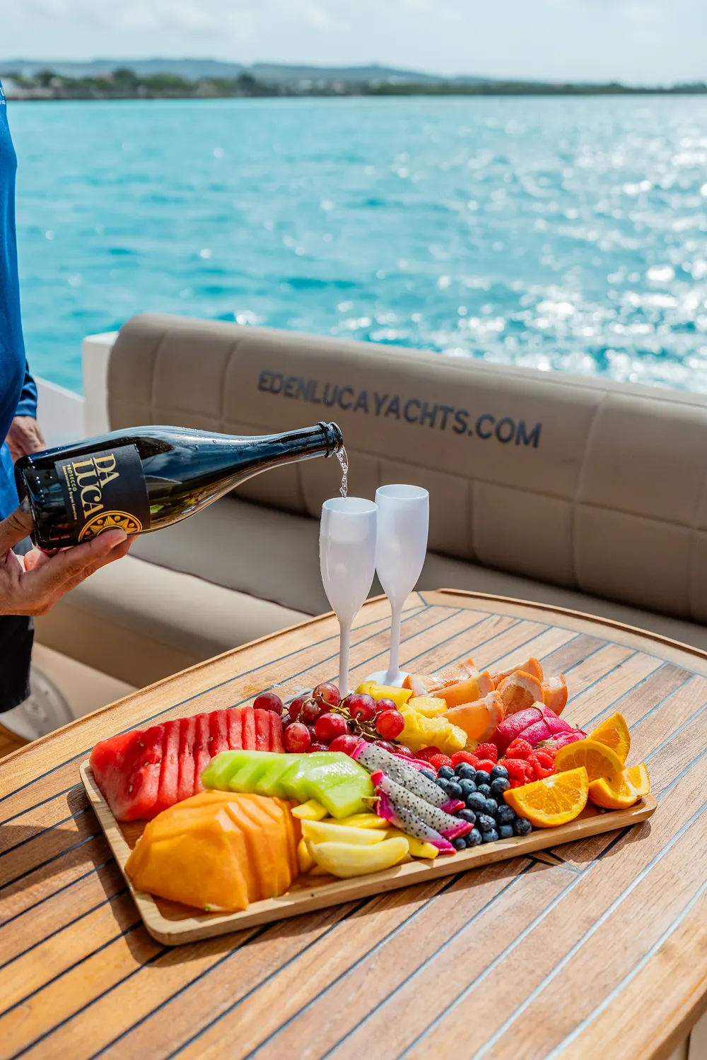 Eden Luca Blue upgrade, Champagne on the Bow